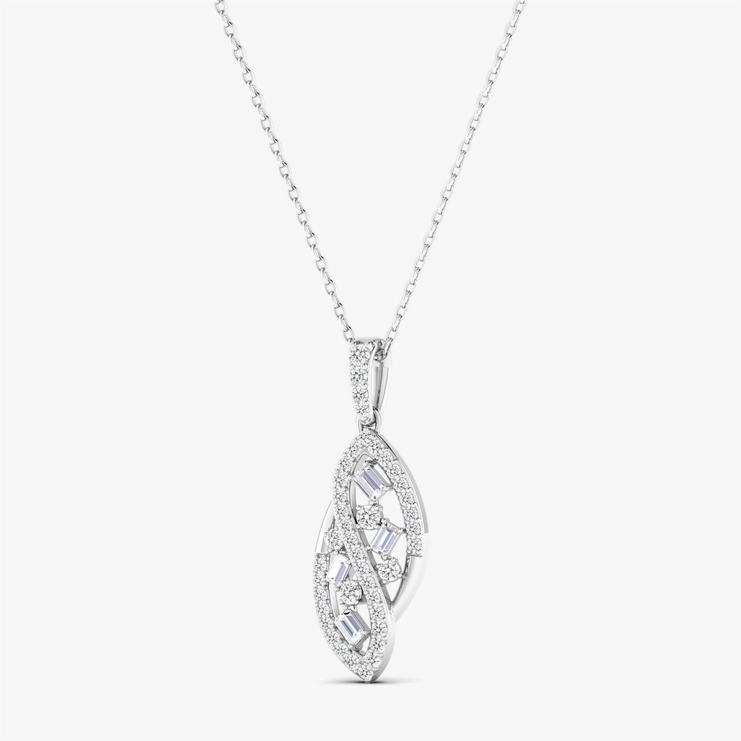 18K Sophisticated Diamond Baguette
