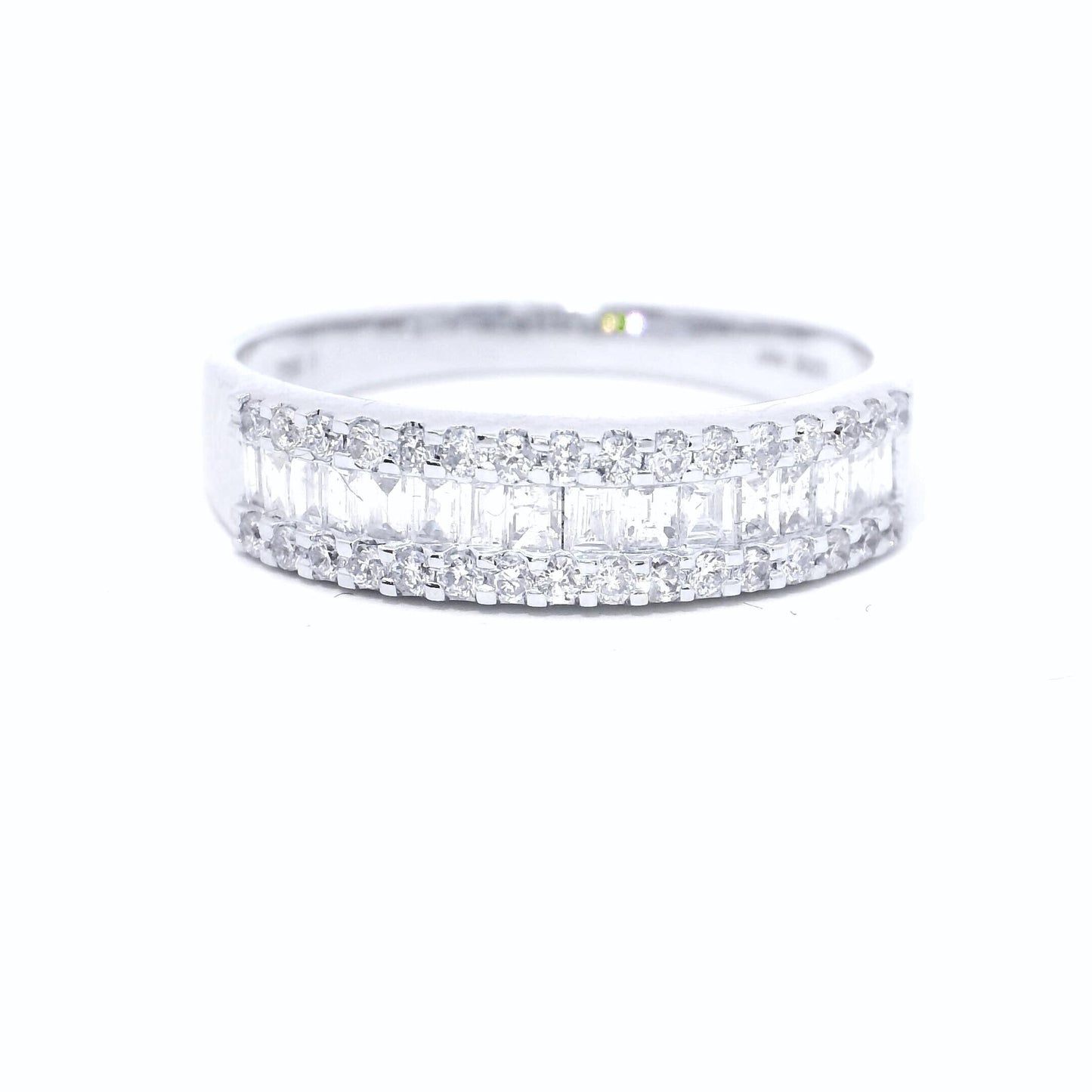 18K Solid White Gold Baguette Centre Row