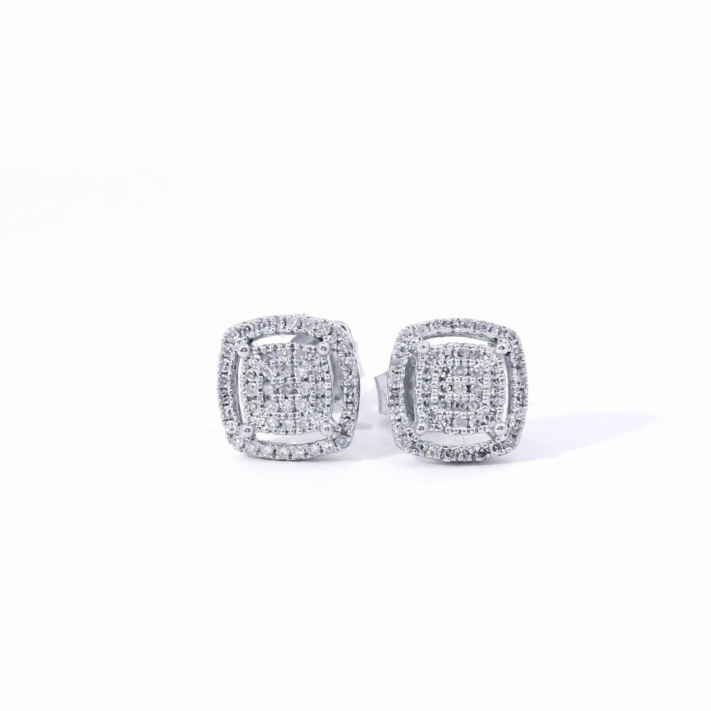 Classic Diamond Stud Earring